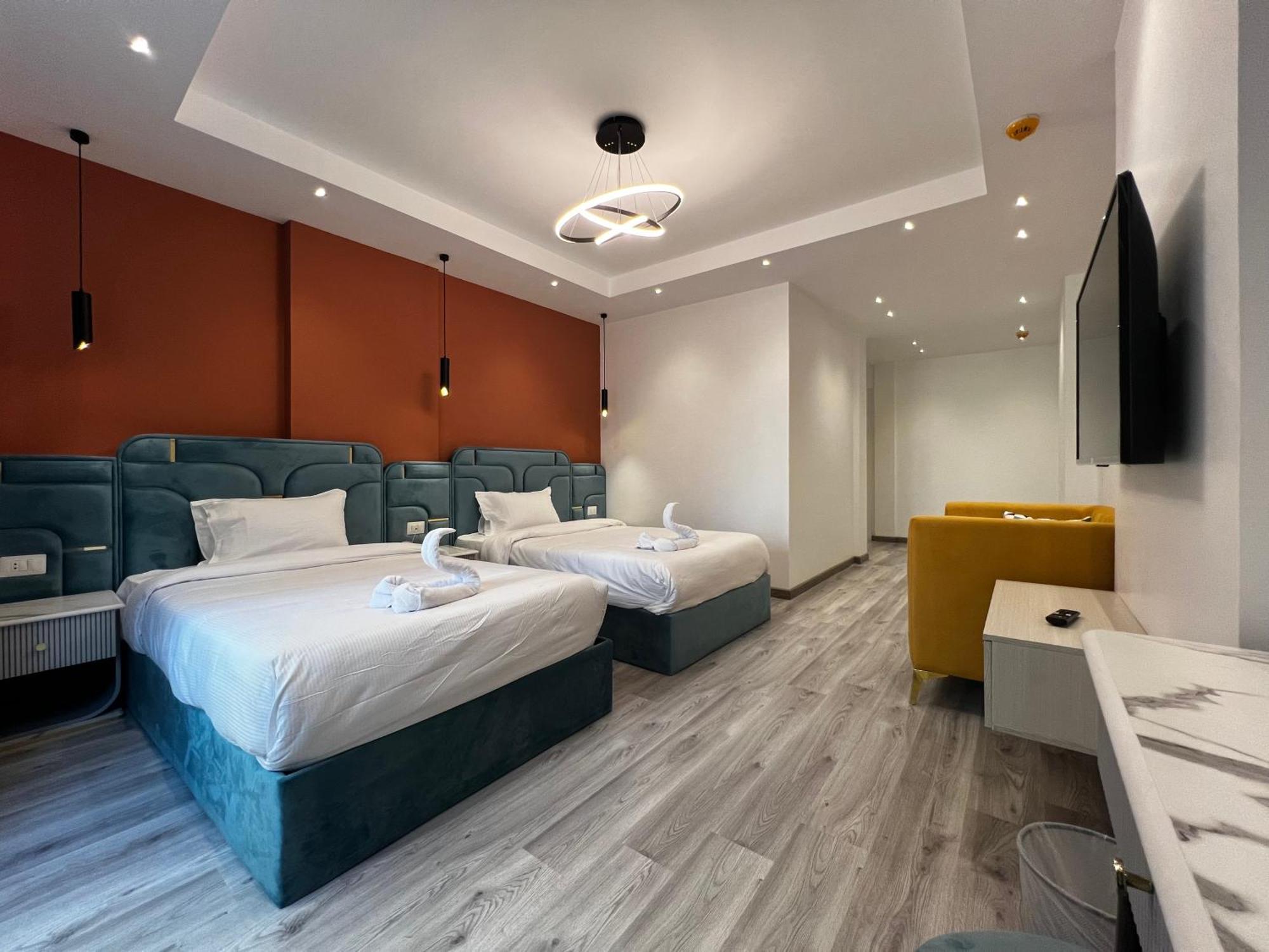 Onyx Pyramids Boutique Hotel Al Kawm al Akhdar Bagian luar foto
