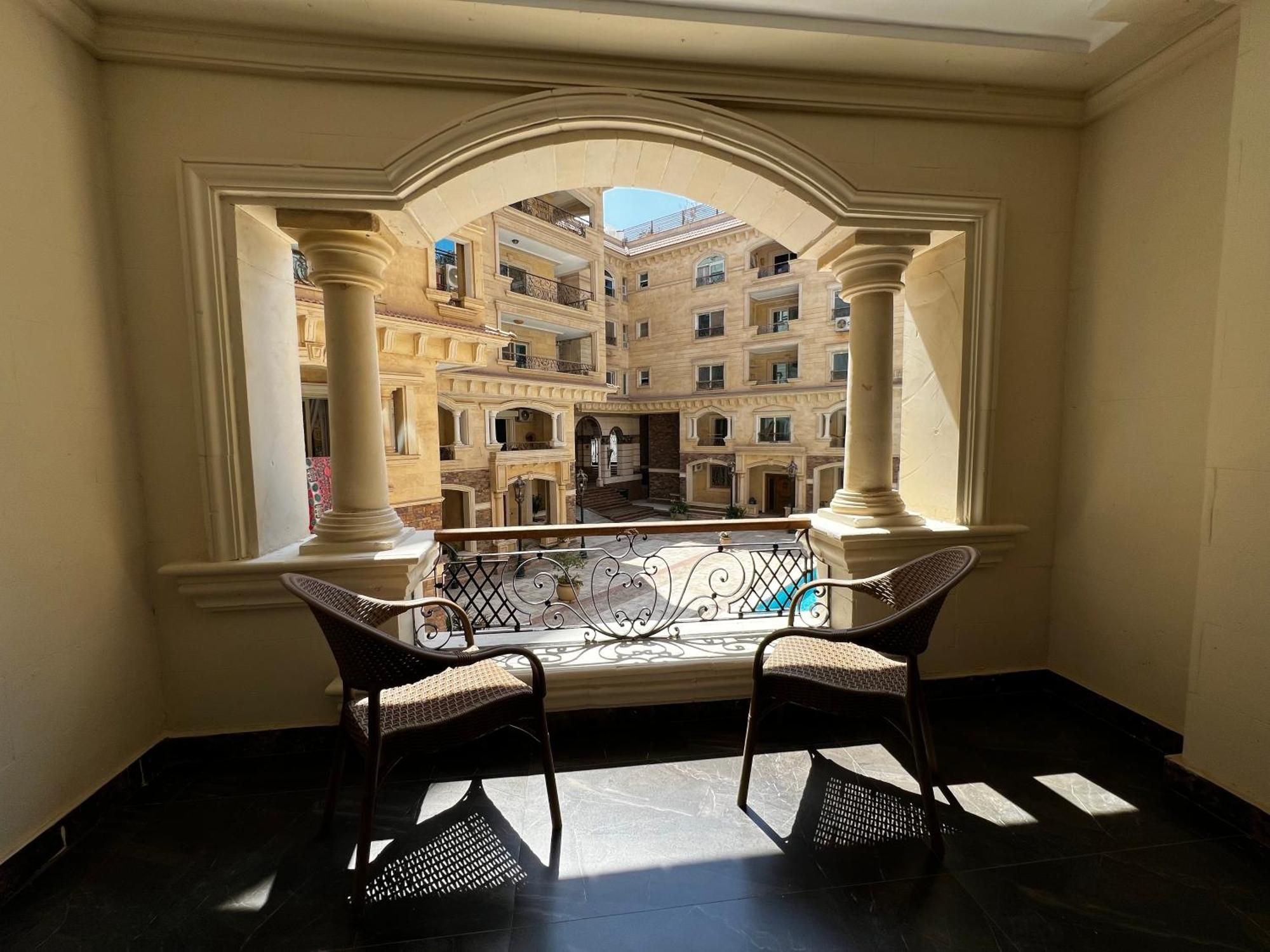Onyx Pyramids Boutique Hotel Al Kawm al Akhdar Bagian luar foto